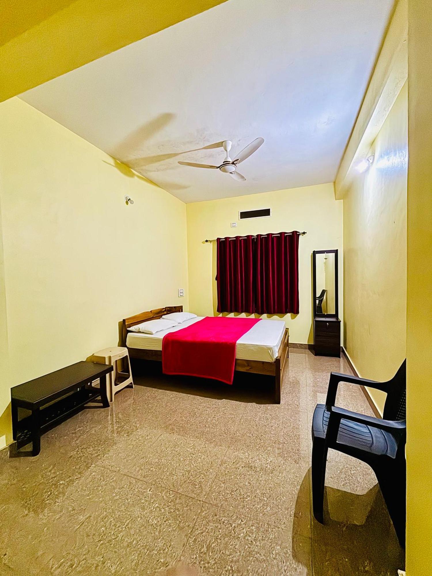 Mungaru Homestay, Talaguppa Sagar  Esterno foto